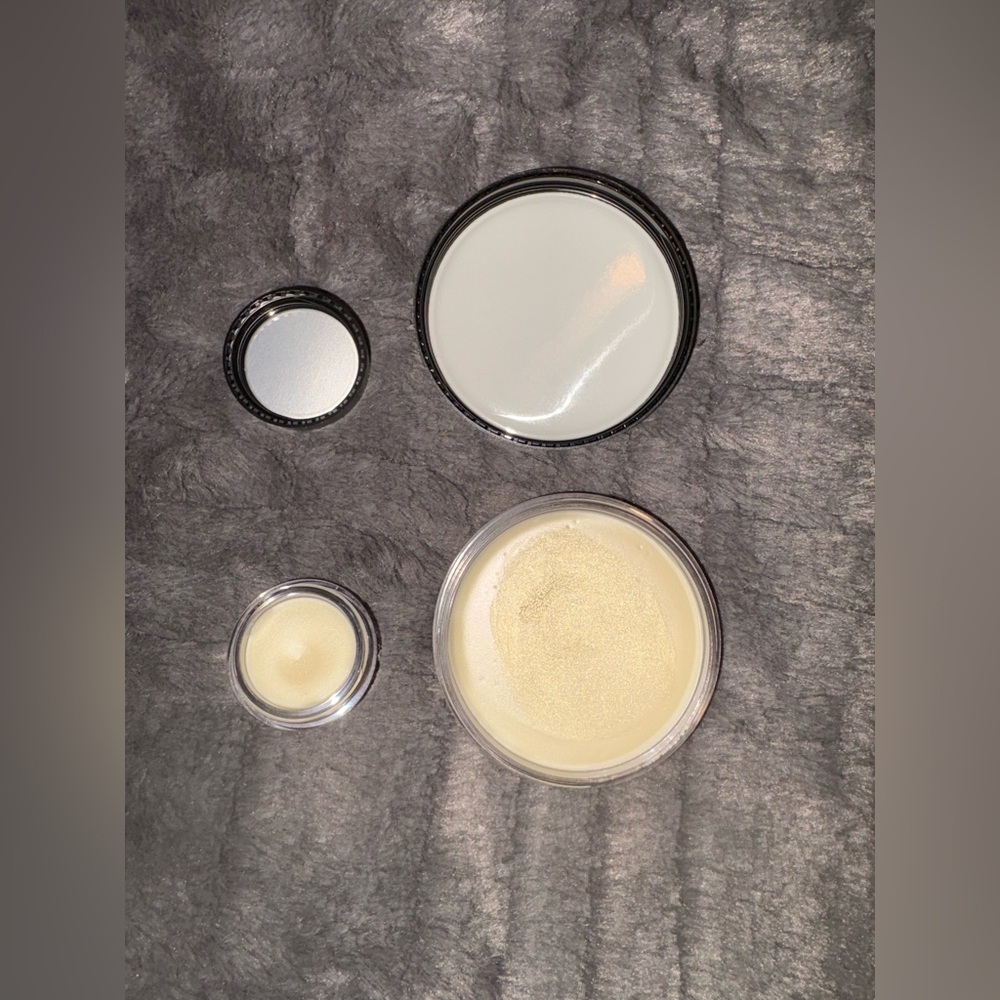Set of elf Luminous Putty Primers - Gently Used - Picture 4 of 4